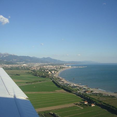 Appartamento Marina Marina Di Carrara Kamer foto